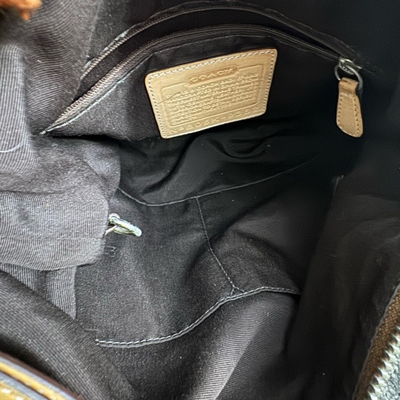 Coach Signature Shoulder Bag Tan And Brown Canvas - Picture 5 of 10